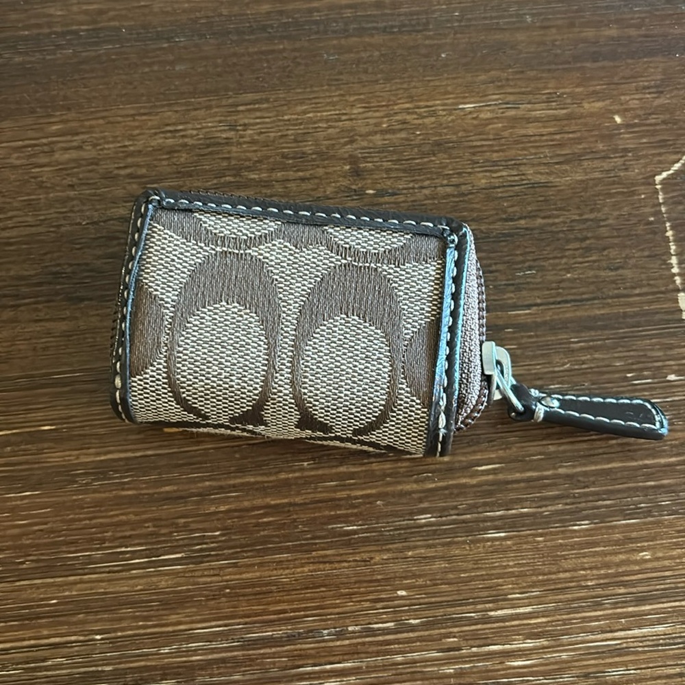 Coach - Contacts Case